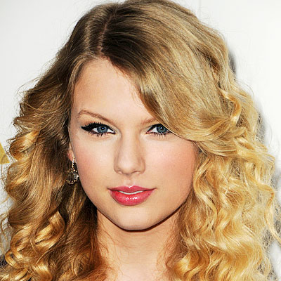 Taylor Swift-celebrity Sim