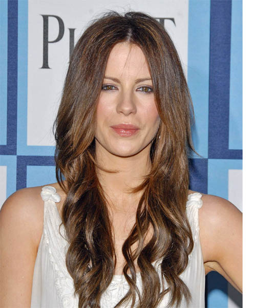 kate eckinsale hair color. beckinsale strips for esquire magazine. kate eckinsale hair color.