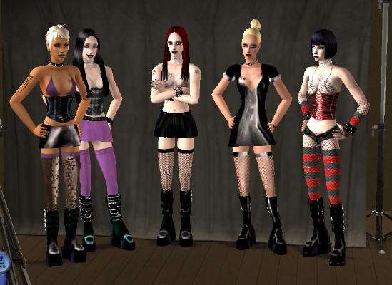 http://thumbs2.modthesims.info/img/1/1/4/0/8/MTS2_aardvarkams_66094_GothGurlz.jpg